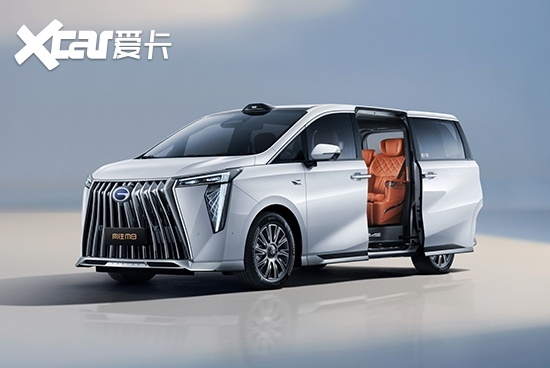 广汽传祺向往M8宗师版上市 售26.99-28.99万