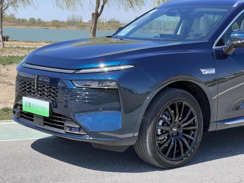 剑指理想L7,试驾魏牌新摩卡DHT-PHEV