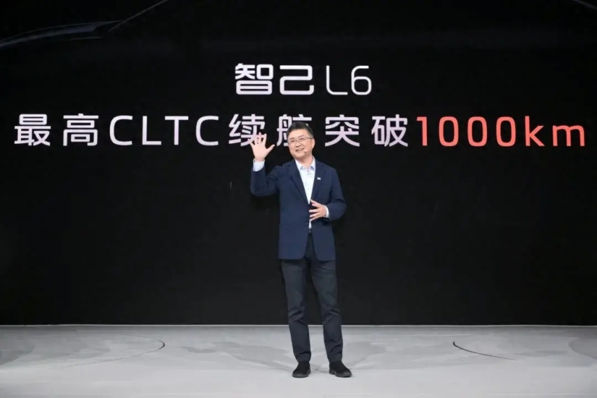 王晓秋督阵智己L6 发布会翻车，刘涛自嗨过后深夜道歉？