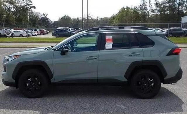 新款丰田RAV4 TRD海外实拍 将配备智能电控四驱系统