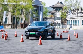 「钛」会玩！方程豹钛3媒体试驾体验会燃擎沈阳，解锁科技新玩法