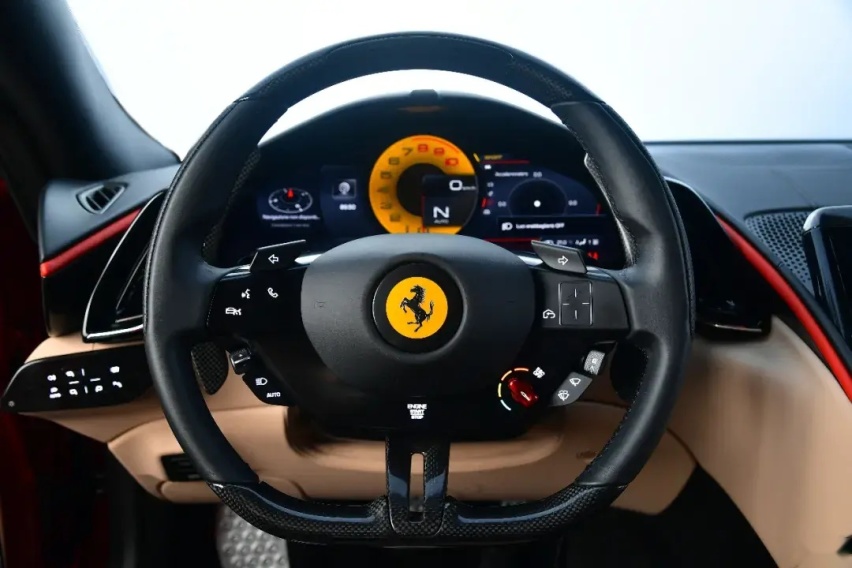 穿着晚礼服的F1赛车，238万元的法拉利Roma，不来一台吗
