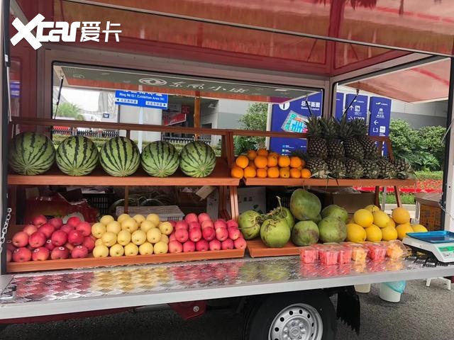 地摊生意火爆买什么车摆地摊最合适