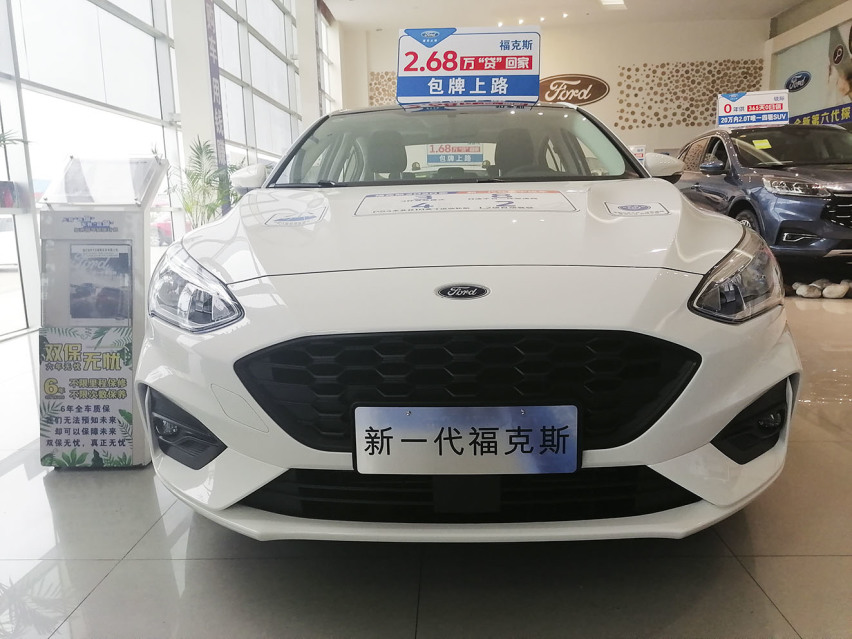 这还是当年的那个福克斯吗？窦先生静态体验2020款福克斯
