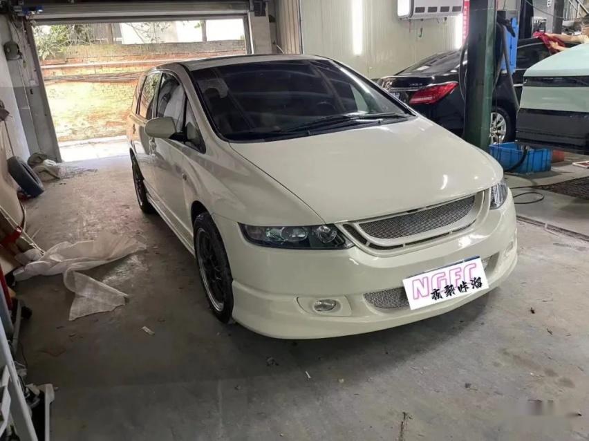 会喷火的英菲尼迪Q50S，在它身上看到了GT-R R35的影子