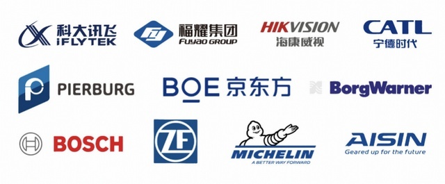 欧尚Z6混动燃油双线出击，树立紧凑级SUV价值新标杆