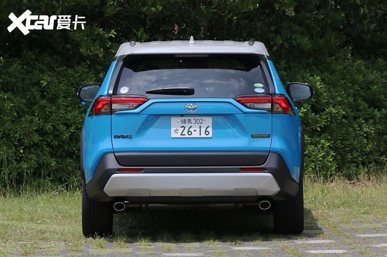 很清新的风格全新丰田rav4海外实车