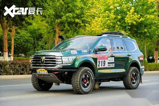 2025敦耐赛开启，魏建军亲驾哈弗H9柴油版率队出征T2组