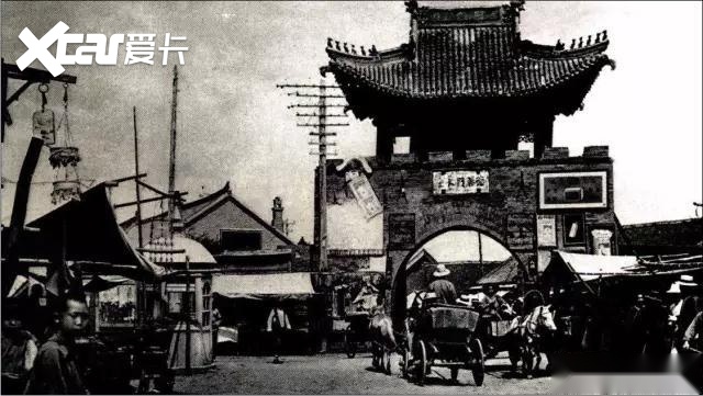 这座中国唯一省市同名的城市，因一条铁路改变命运...