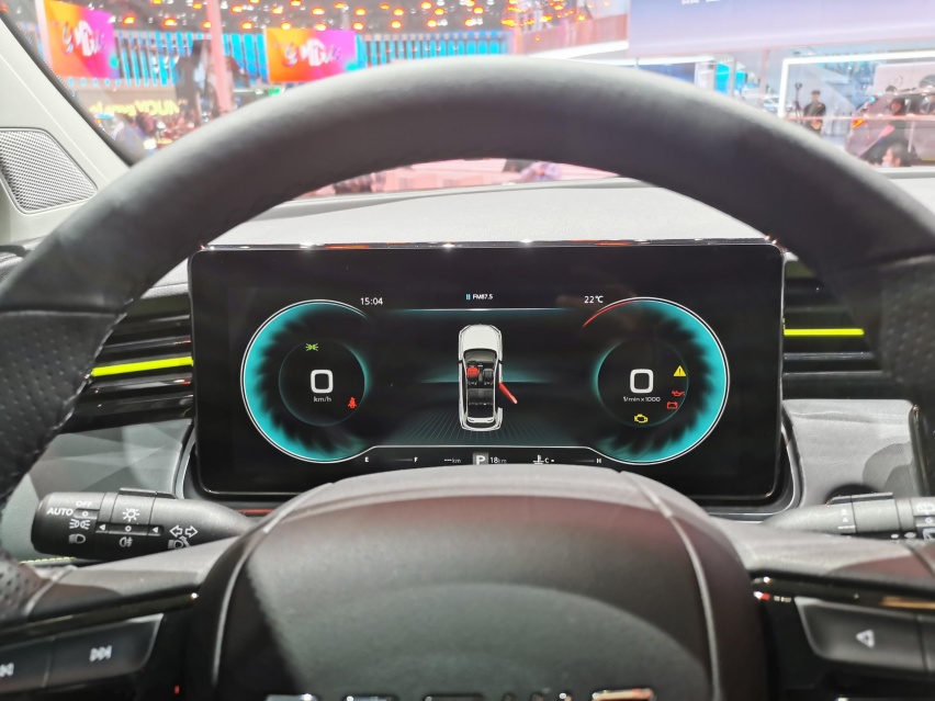 2021上海车展实拍：新款上汽荣威RX5 PLUS