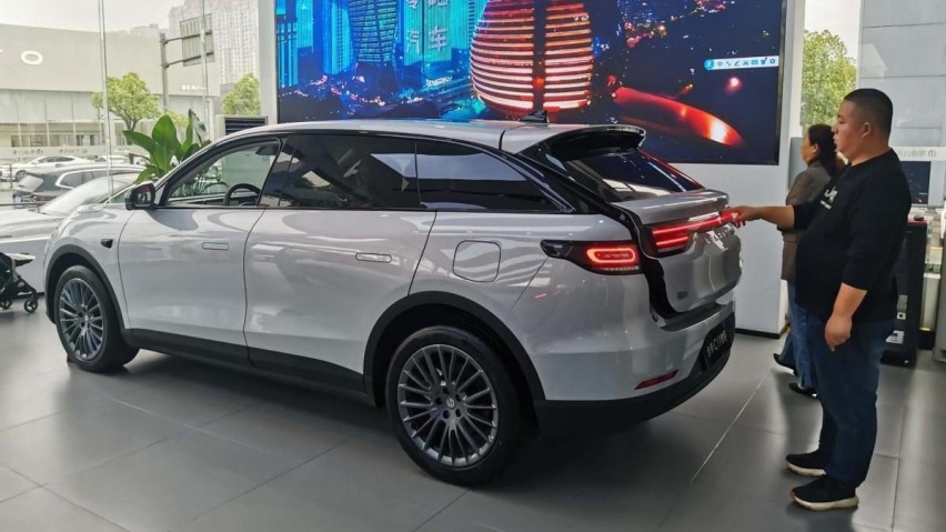 不止合资车，比亚迪第五代DM，断了30万内增程的活路？