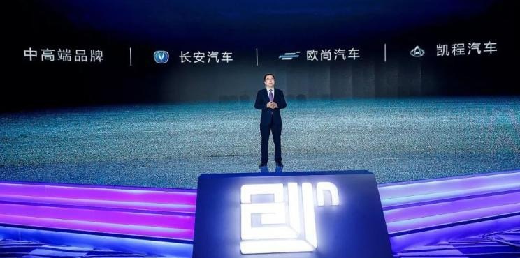 刚发布这台国产SUV或12万起，帅得不像话！