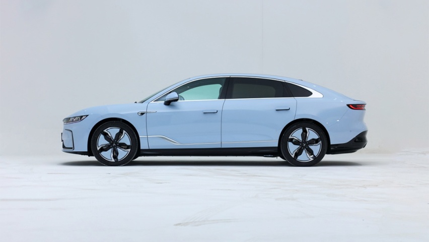 哪吒GT/岚图追光等，盘点上海车展上市新车，全是狠角色