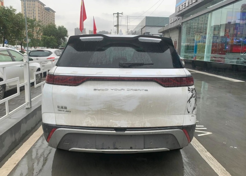 比亚迪护卫舰07现身街头，气势不输唐，20万出头能火吗？