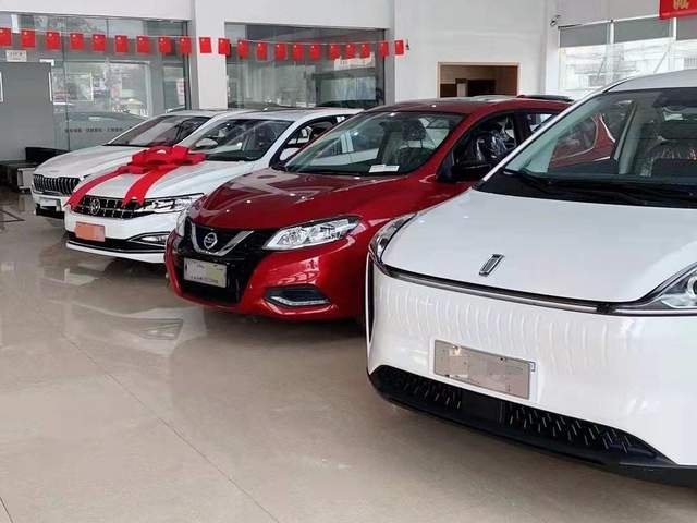 车价15万，全款和贷款到底会相差多少钱？看完你就明白了