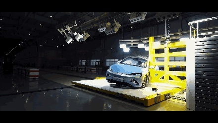 比亚迪汽车——用心打造闭眼买、放心开的智能电动车