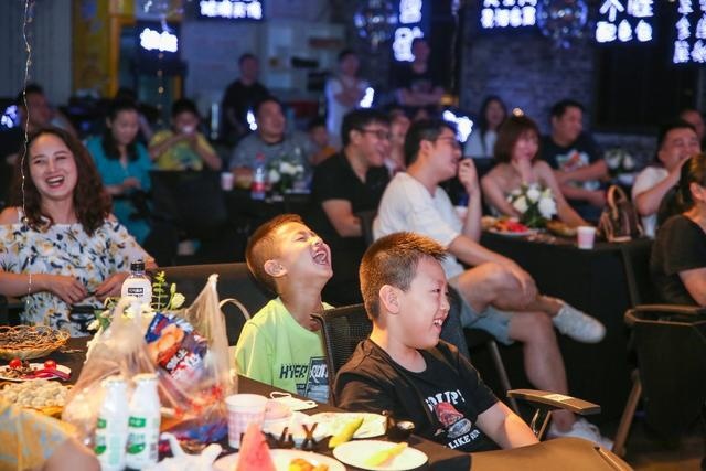 回馈车主！上汽大众ID.实力宠粉，专场相声听个够？