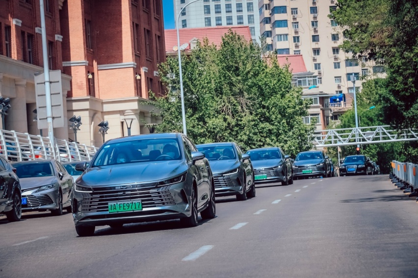 试驾感受 比亚迪驱逐舰05与秦PLUS DM-i选哪个？为何推荐120KM版本