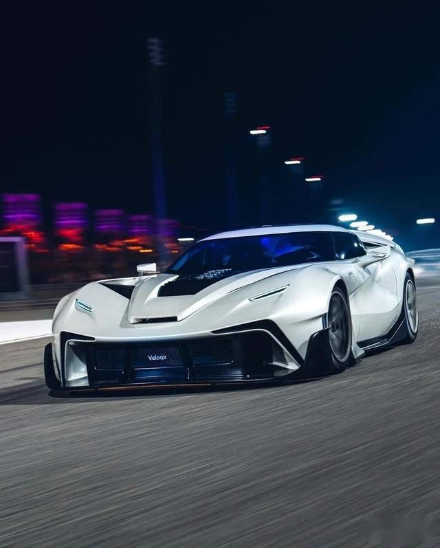 Veloqx Fangio F125 TDE亮相亚斯码头赛道