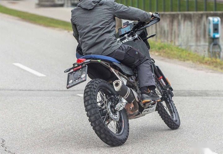 拉力车还是ADV？KTM 390全新车款曝光，越野性能再提升