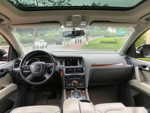广州二手车 | 奥迪Q7 TFSI 专享型