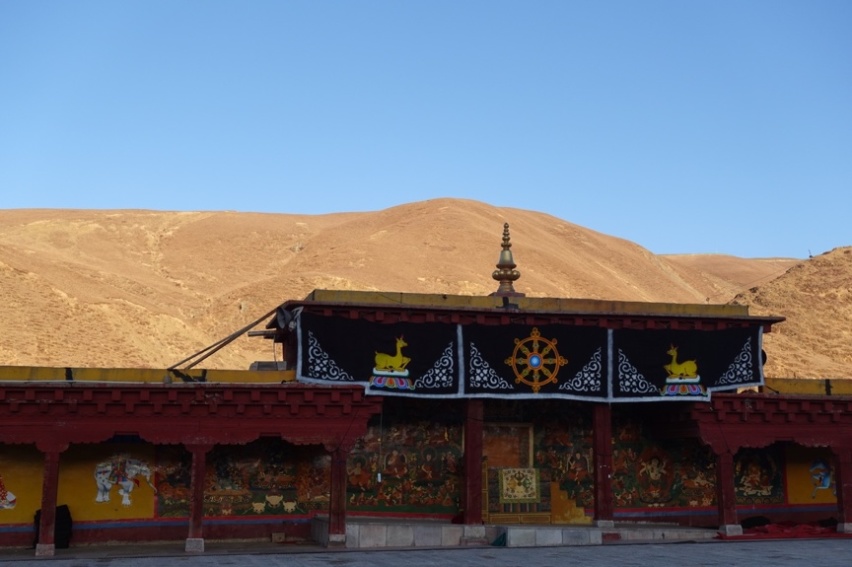 旅朋友丨冬日自驾理塘，探寻丁真家乡