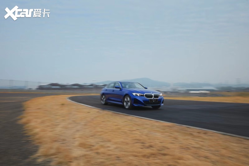 试驾宝马全新i3，搭载励磁电机，百公里加速6.2秒，值得买吗？