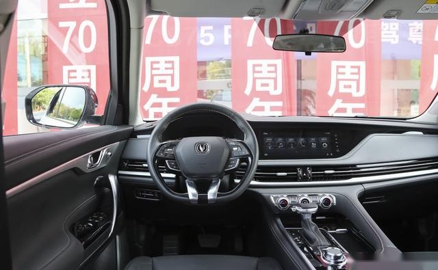 被埋没的旗舰“大块头”,气场不输大揽胜,2.0T仅16万