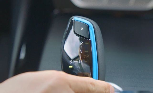 试驾 BMW iX3：体验新时代的可持续发展