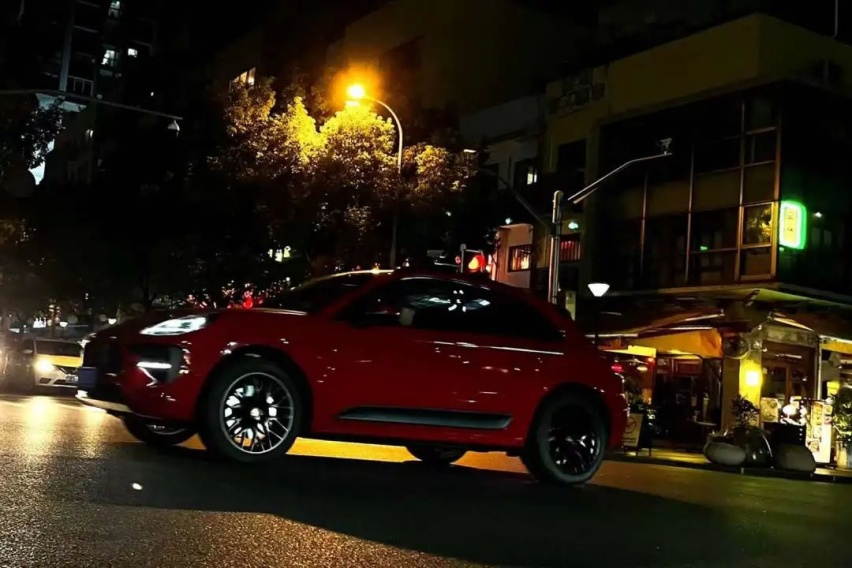 「试驾手记」大马力的烟火气？试驾保时捷Macan GTS
