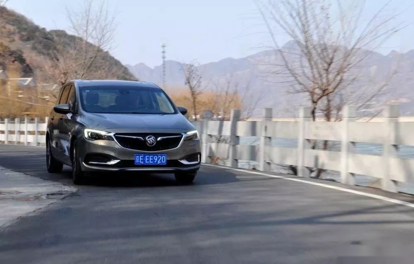 买6座MPV，还带全景天窗，那不妨考虑一下这几款车型！