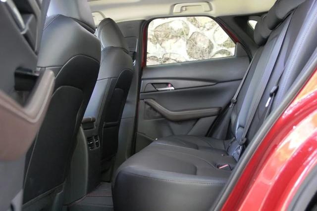 试驾Mazda CX-30，体验“人马一体”的驾控乐趣