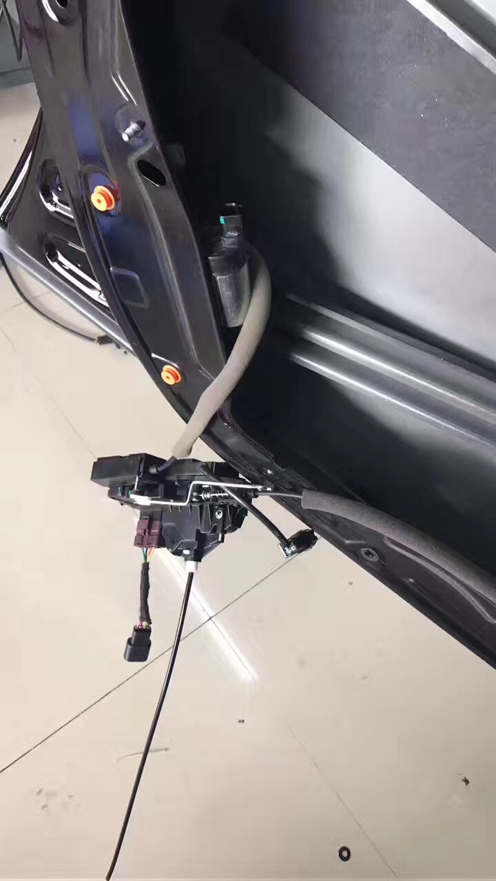 20款奔驰GLS450升级原厂电吸门，关门更优雅更静音，赞