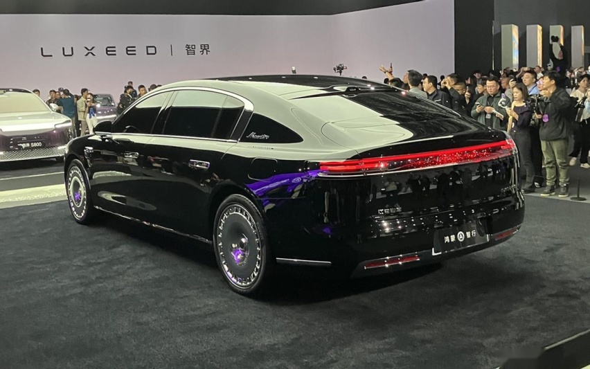 尊界S800预售订单量出炉，48小时预定超2108辆，国产豪车成功了？