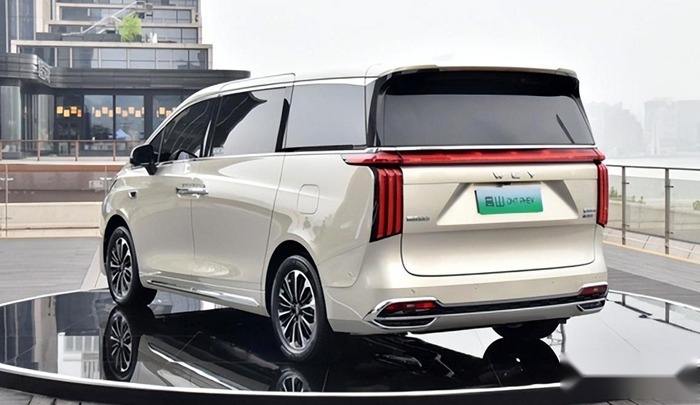 摩拳擦掌，中高端MPV，2024年或将迎来“红海之战”