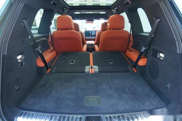 500万以内最好的家用SUV，家里领导坐了3天说：这车适合跑长途