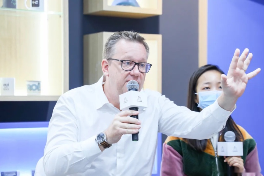 屈洪宇：凡尔赛订单火爆，天逸骑适版继续搞事情
