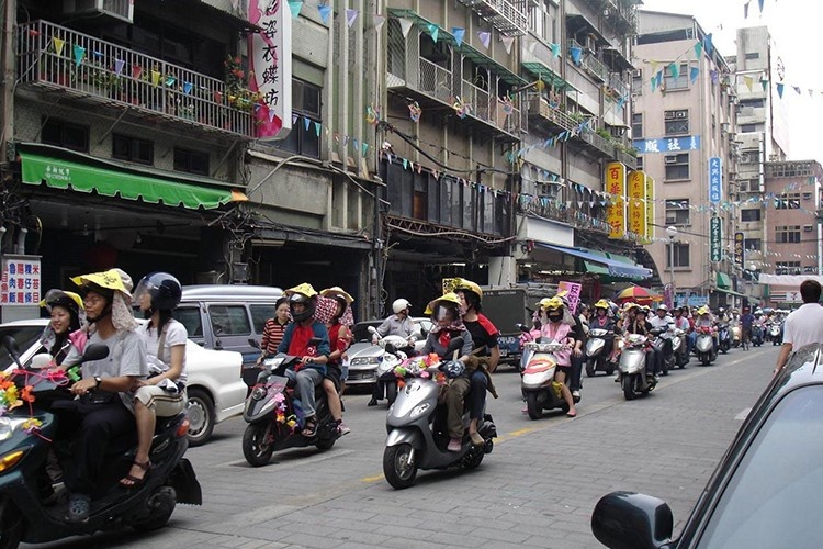 想骑电瓶车？先准备好头盔，6月起将严查！