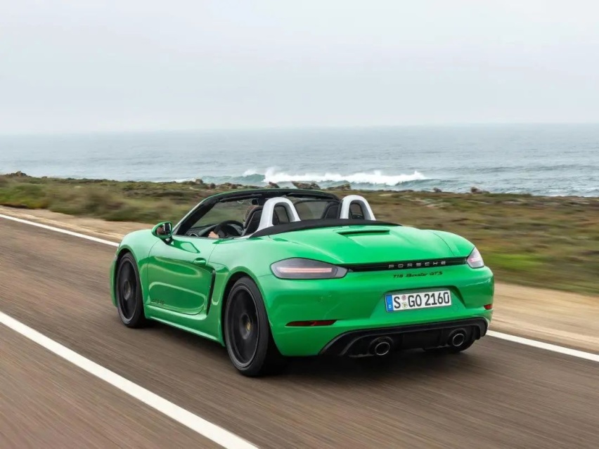 4.0L自吸+6挡手动，外媒抢先测718 GTS，评价是..