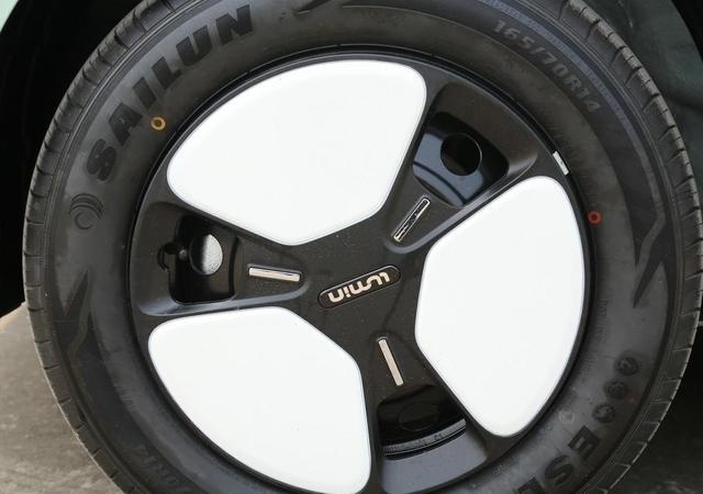 长安新车Lumin糯玉米，和宏光MINI EV有何区别，4.89万实用