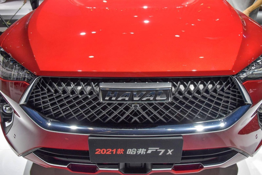 成都车展：实拍全新哈弗F7x，外观更精致，内饰更科技