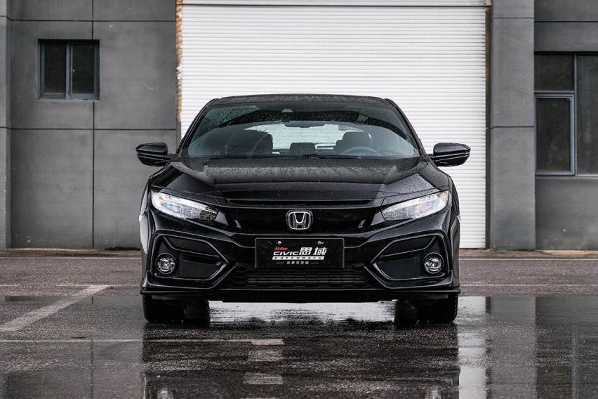 万众期待最强两厢，试驾本田思域Hatchback