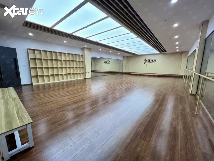 比亚迪招聘4000余名工人
