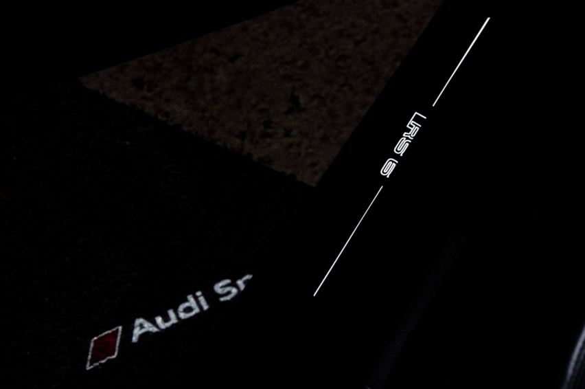 试驾｜奥迪RS6 Avant，“又纯又欲”的黑武士，性能和实用都有了