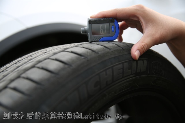 什么样的轮胎才能驾驭特斯拉的加速？《头文字D》给了我们启发