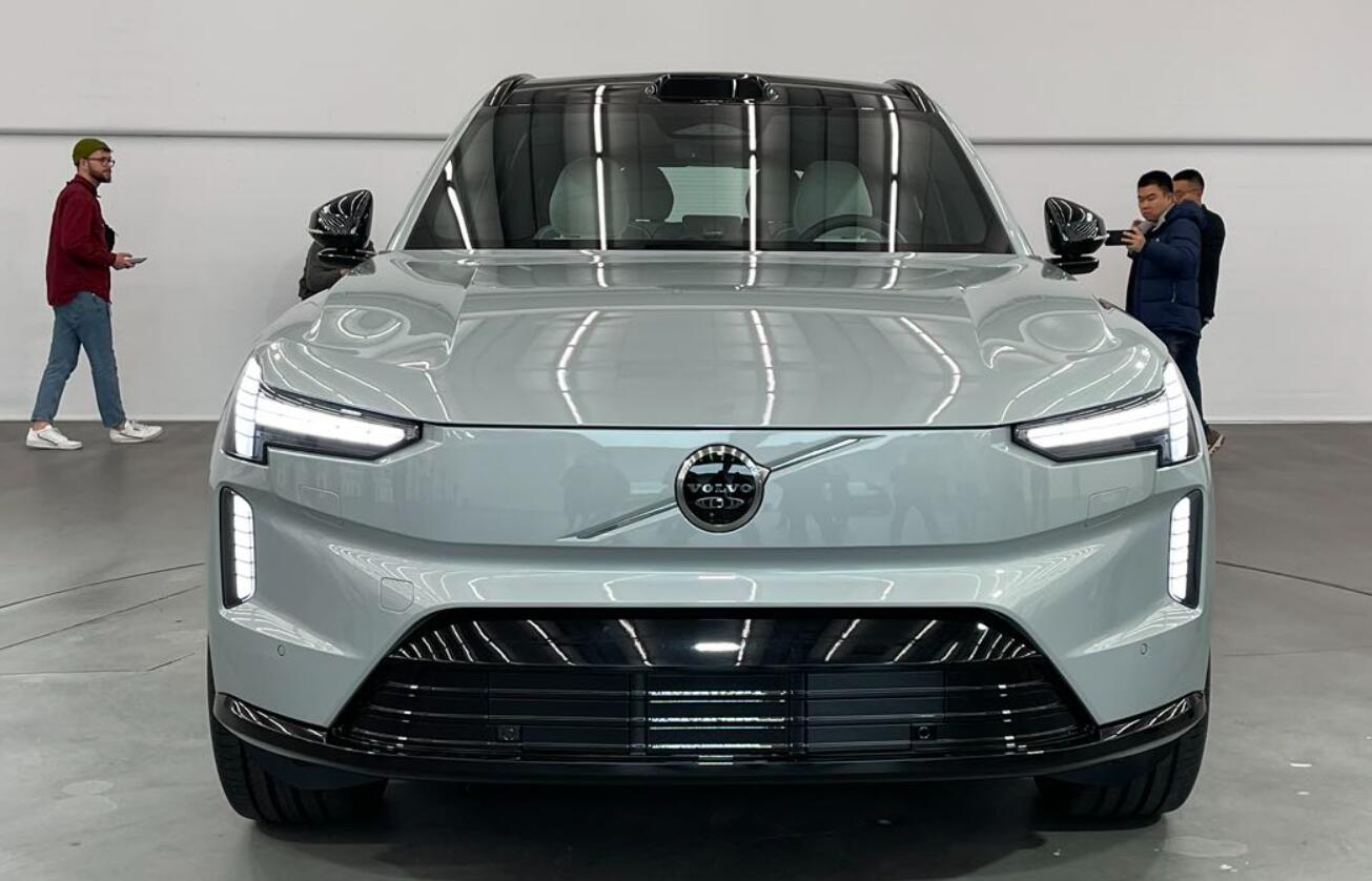 沃爾沃旗艦!激光雷達(dá)+雙電機(jī),沃爾沃純電動旗艦EX90正式首發(fā) 沃爾沃旗艦!激光雷達(dá)+雙電機(jī),沃爾沃純電動旗艦EX90正式首發(fā)