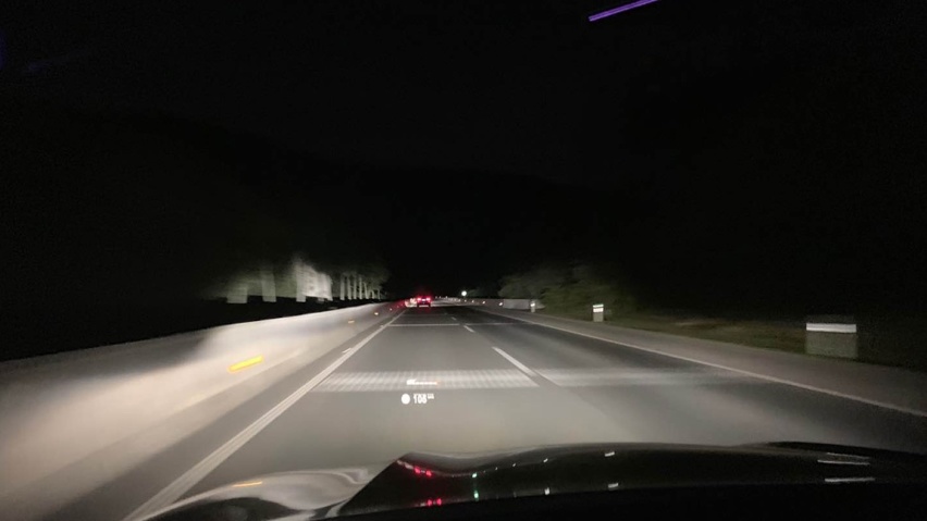 标配激光大灯的中大型SUV！开上TA才懂啥叫豪华又运动