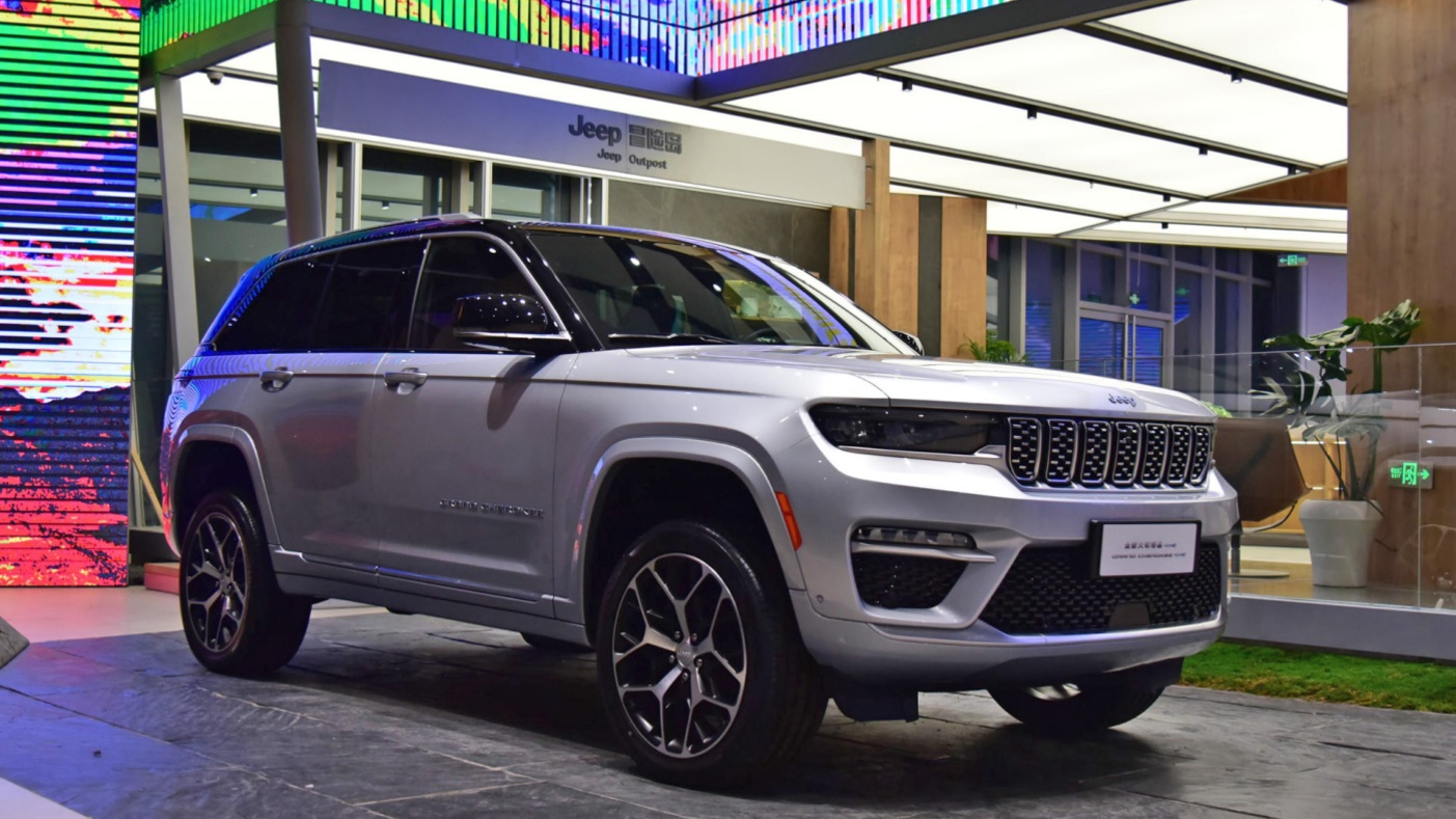 大切諾基4xe:配2.0T插混,每月養車比燃油版省800元? 大切諾基4xe:配2.0T插混,每月養車比燃油版省800元?