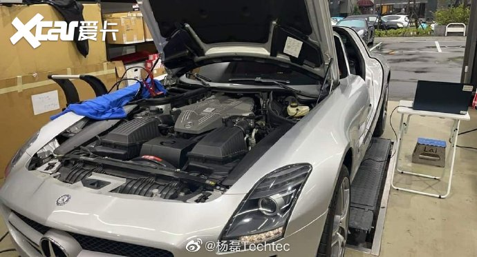 奔驰SLS AMG原厂571马力刷ECU改装德国TECHTEC动力改装