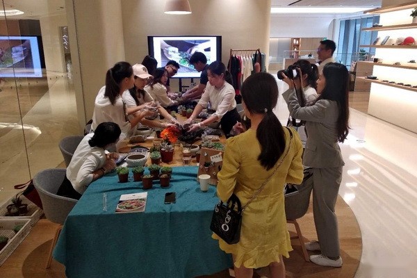 蔚来汽车的服务究竟好到什么程度？